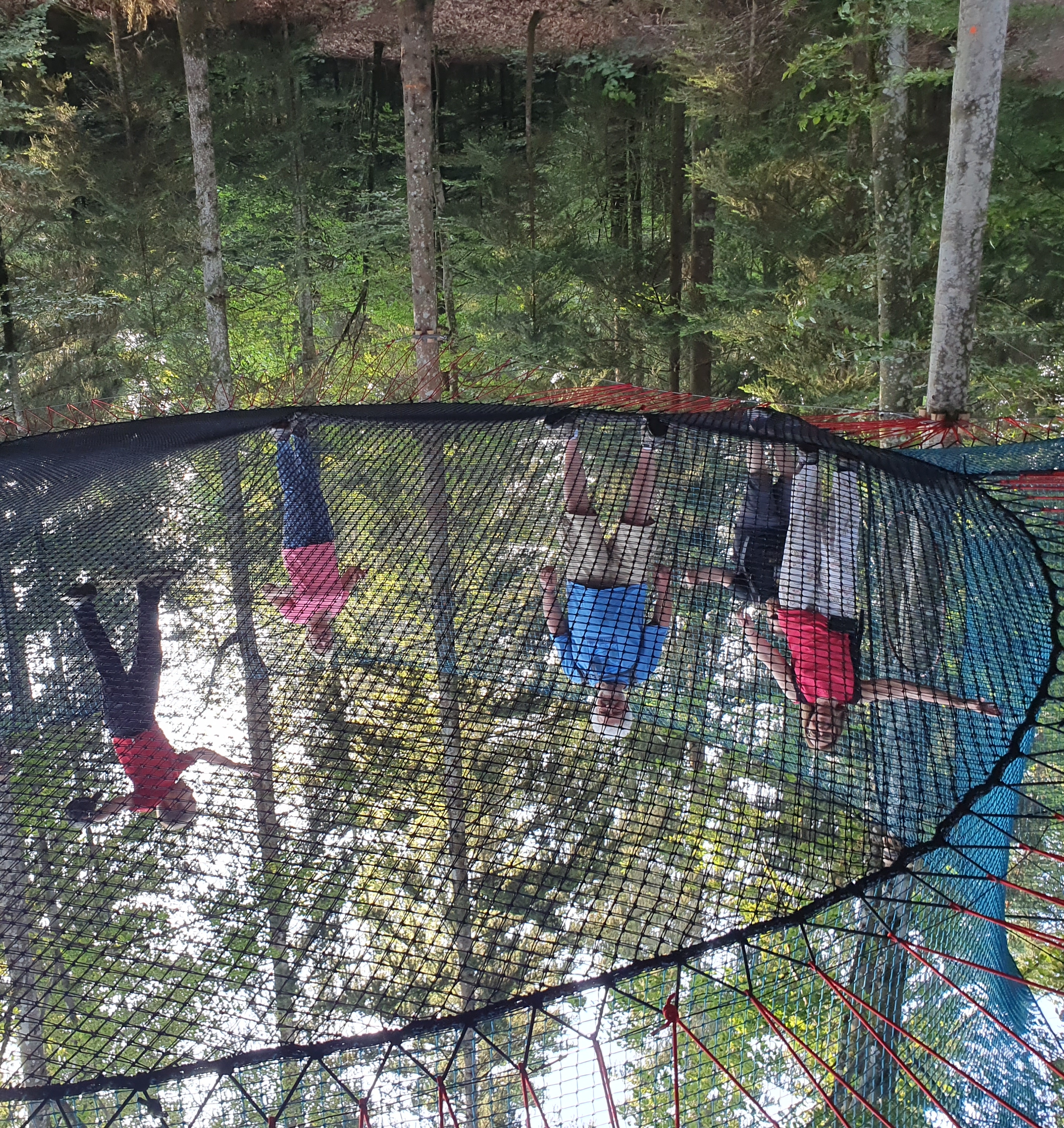 Trampoline géant